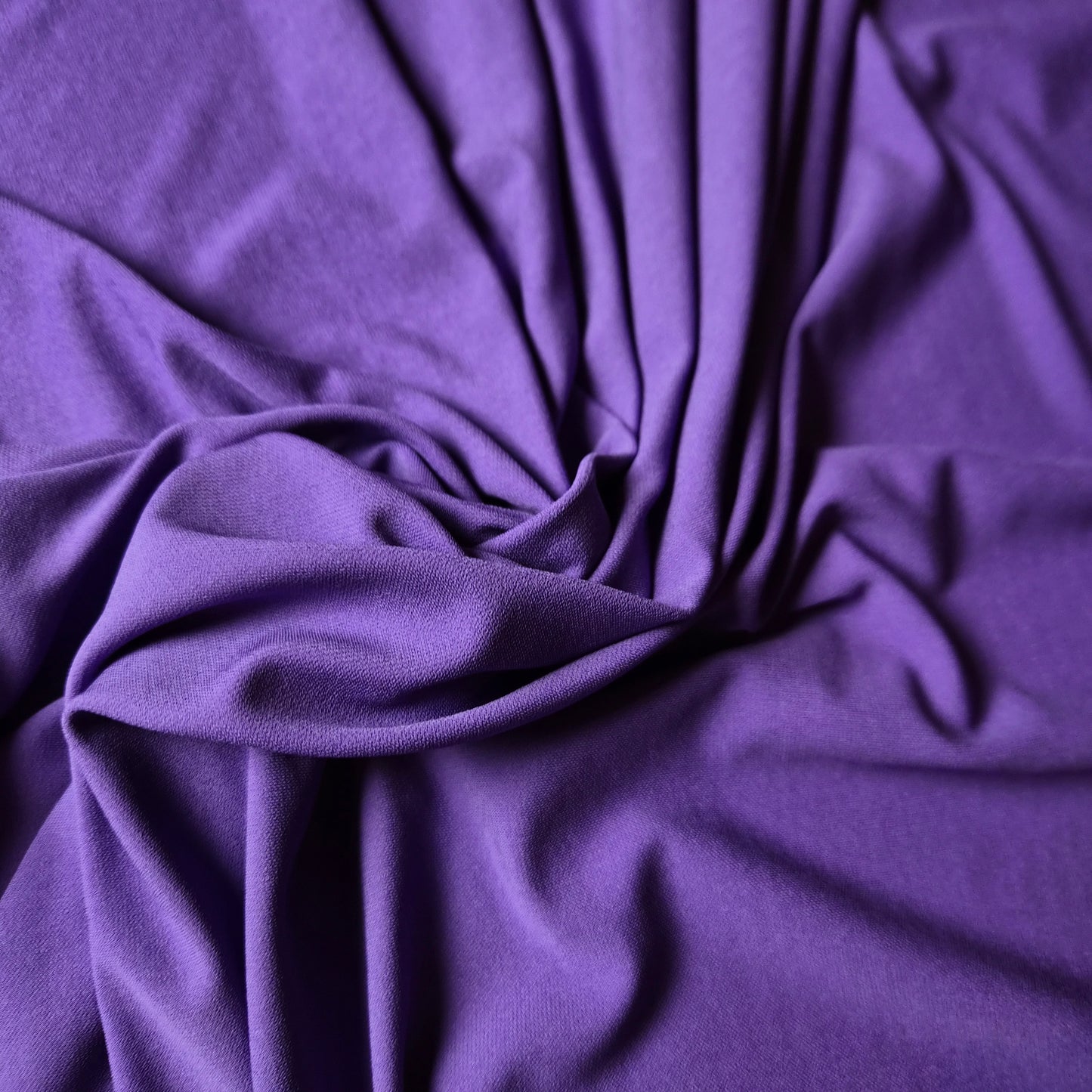 Jersey Crêpe · Viskose · uni · Pantone Passion Flower · 120 cm · 220 g/m² · Meterware
