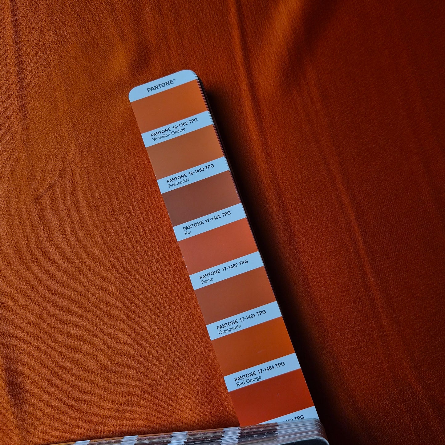 Cady · Viskose · Uni · Pantone Red Orange · 140 cm · 190 g/m² · Meterware