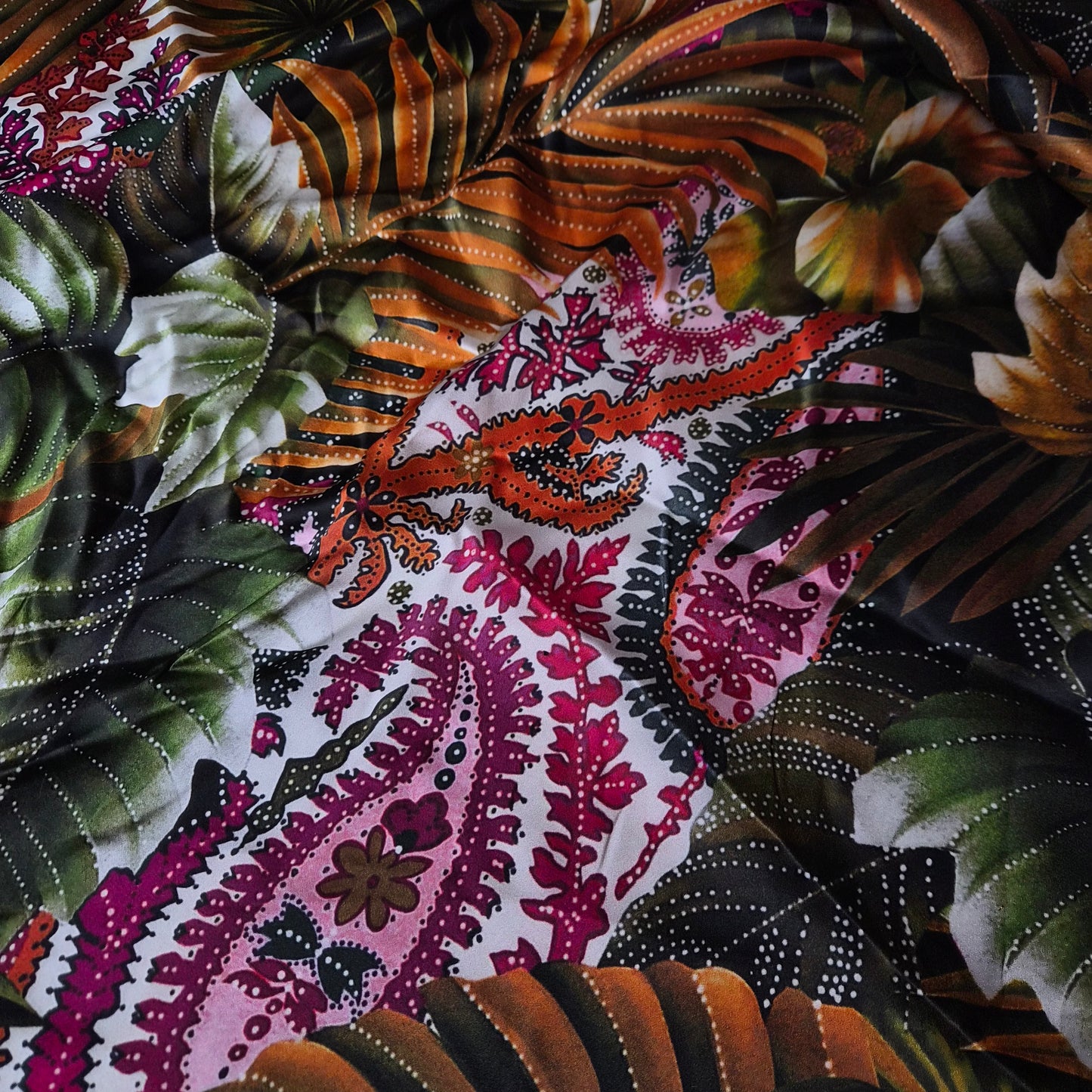 Satin · Seide · Floral · Bunt · 150×140 cm · Einzelstück