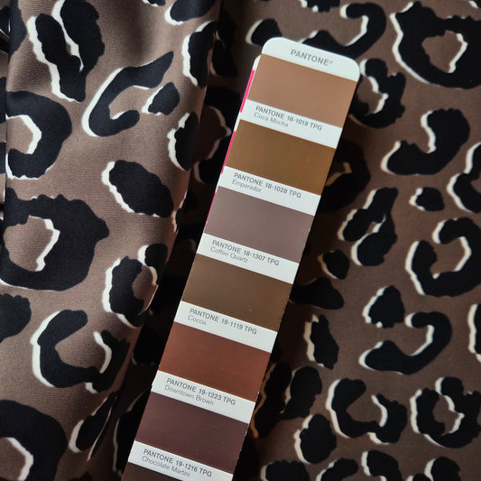 Punto Milano · Polyester · Animal · Pantone Coffee Quartz · 150 cm · 290g/m2 Meterware