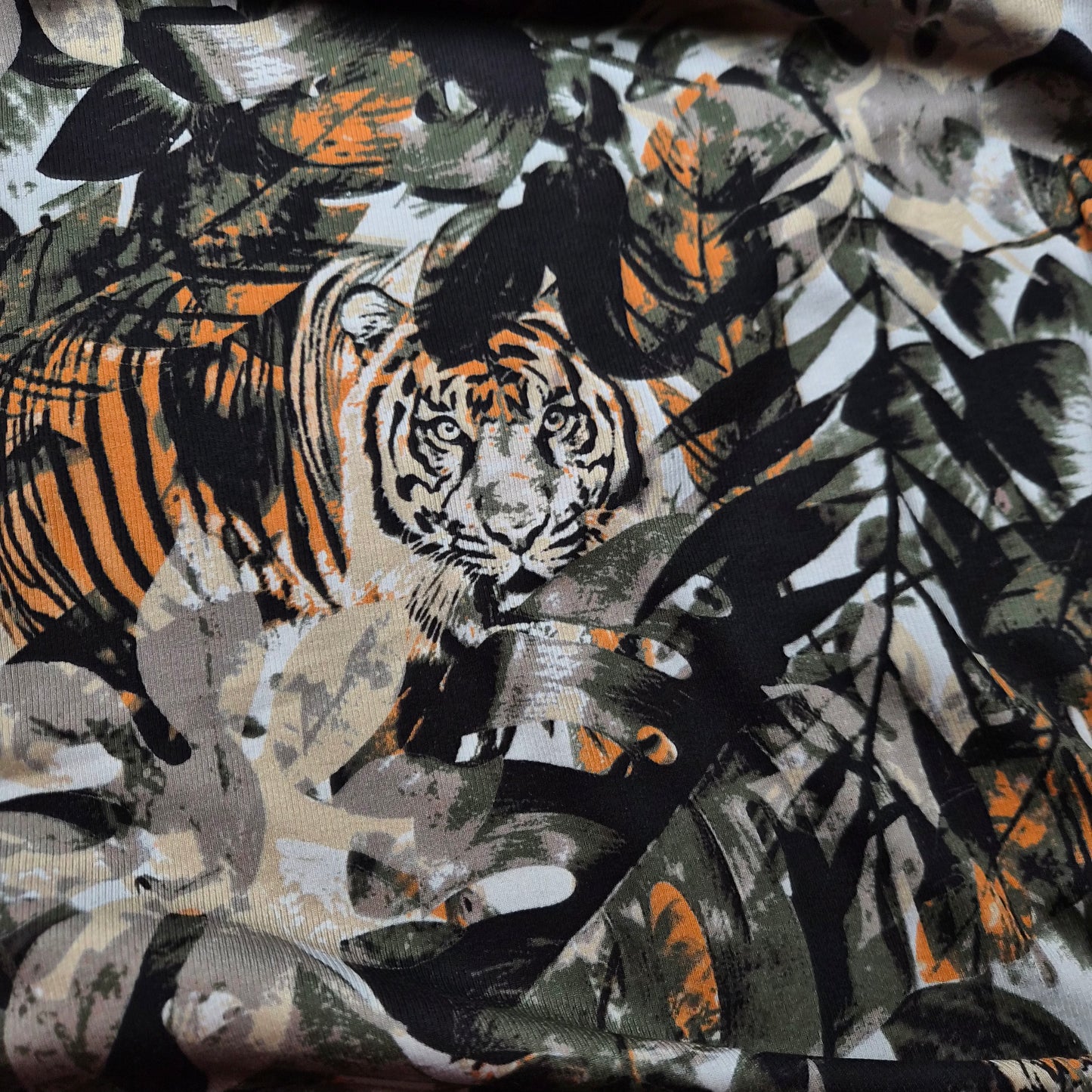 Feinripp · Baumwolle, Elasthan · Tiger · Farbe: braun und weiß · 135 cm · 190 g/m² · Meterware