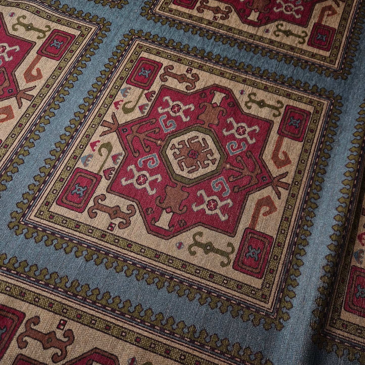Jacquard · Viskose, Polyester · Pantone Windward Blue · 45 cm × 150 cm · Panel