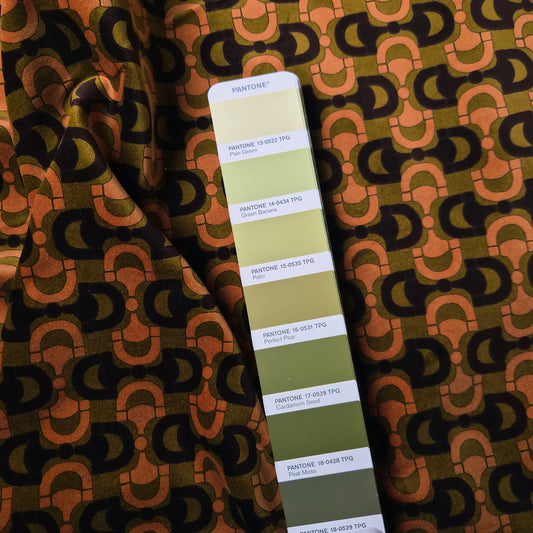 Meterware · Samt · Mit Stretch · Baumwolle, Elasthan · Horsebit · Pantone Cardamom Seed · 145 cm · 340 g/m²