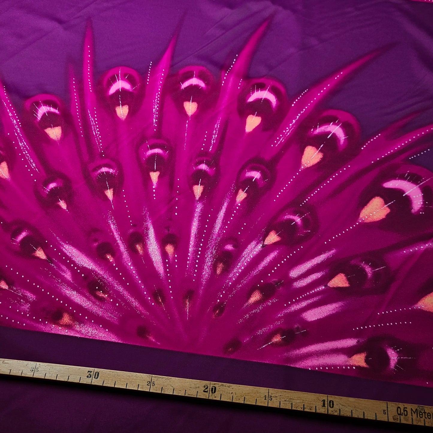 Lycra · Stretch · Elasthan, Kunstfaser, Polyamid · Lila und Pinktöne · 85 cm × 140 cm · Panel