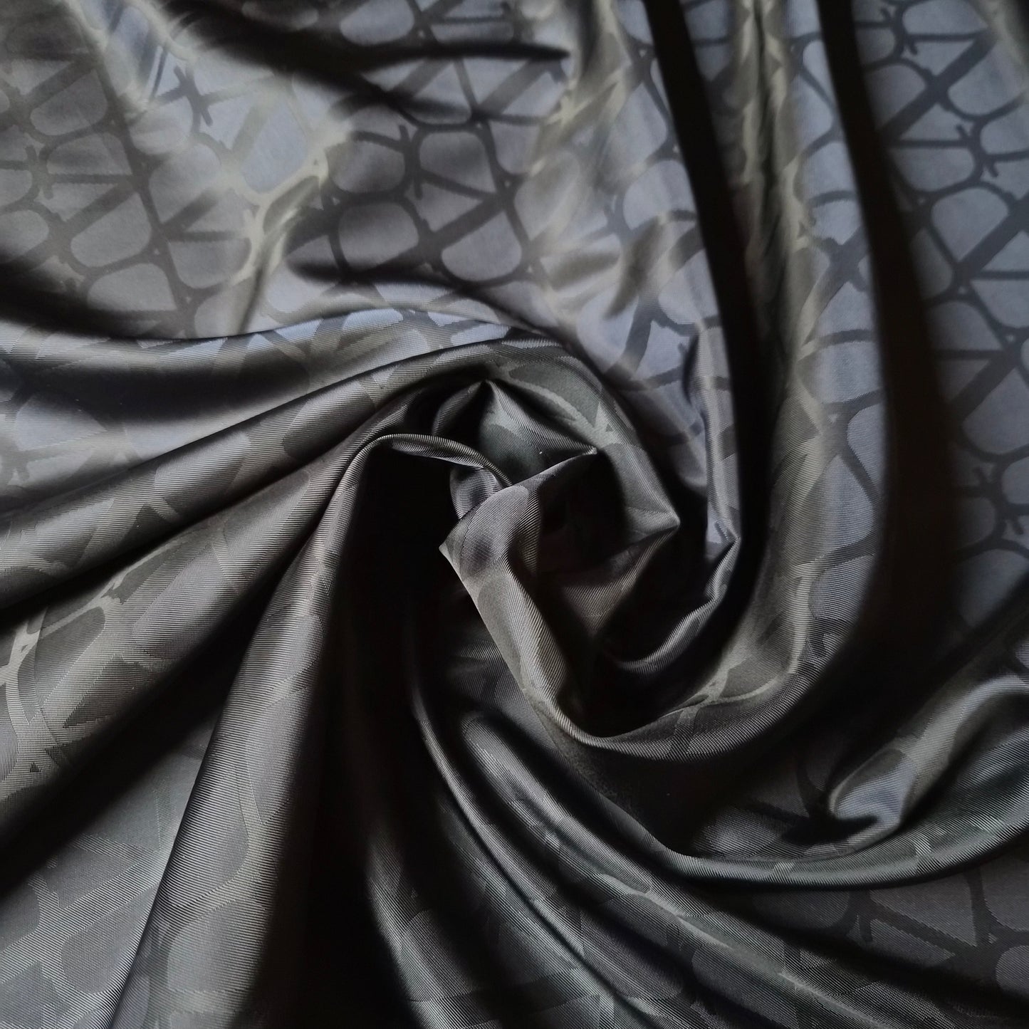 Baumwoll Jacquard Midnight Navy / Valentino 140 cm breit / M5X4X28 80g/m2