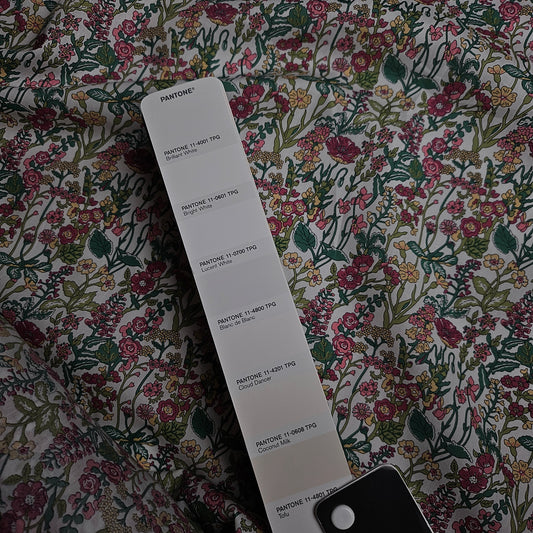 Baumwolle, Wolle, Pantone Lucent White, Geblümt · 140 cm