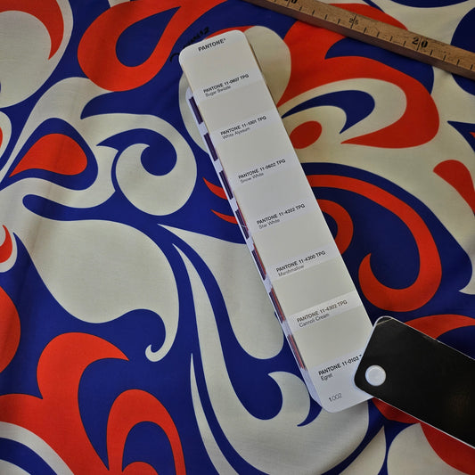 Poplin · Baumwolle · Logo · Pantone Cannoli Cream · 150 cm · 120 g/m² · Meterware