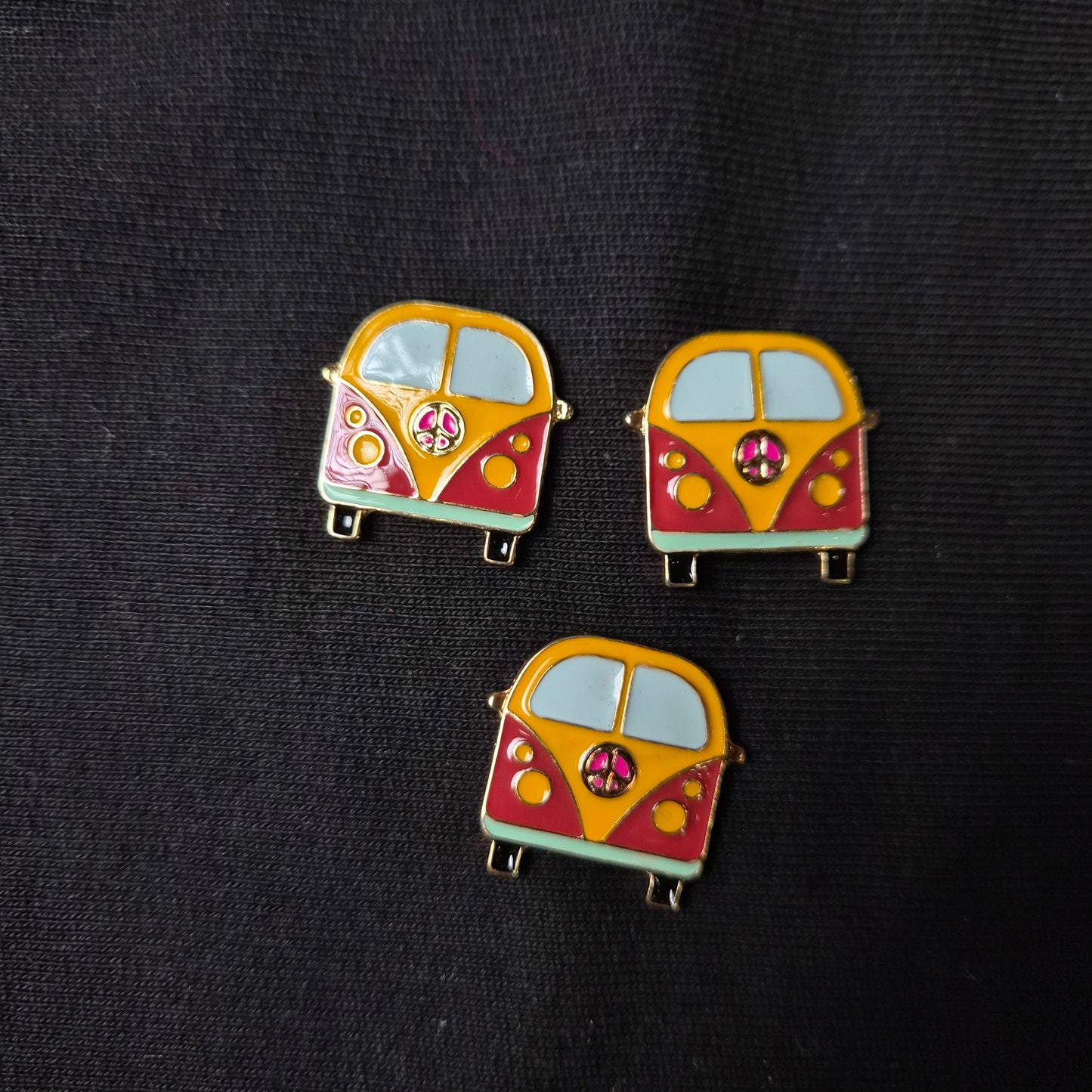 Kurzware · Knopf · Emailliert · 2,5×2,5 cm