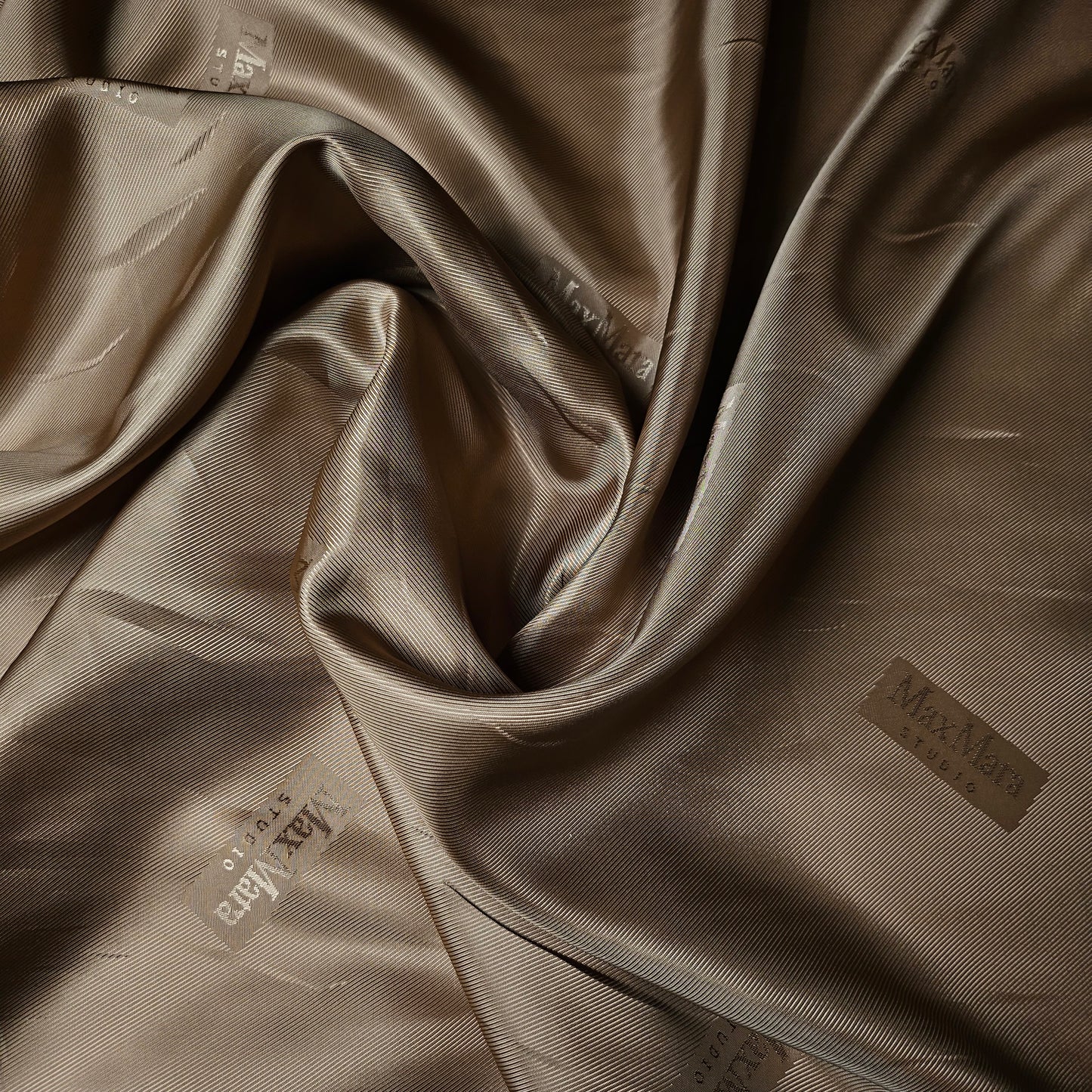 Panel, Viskose, Futterstoff, Pantone Praline · 140×200 cm