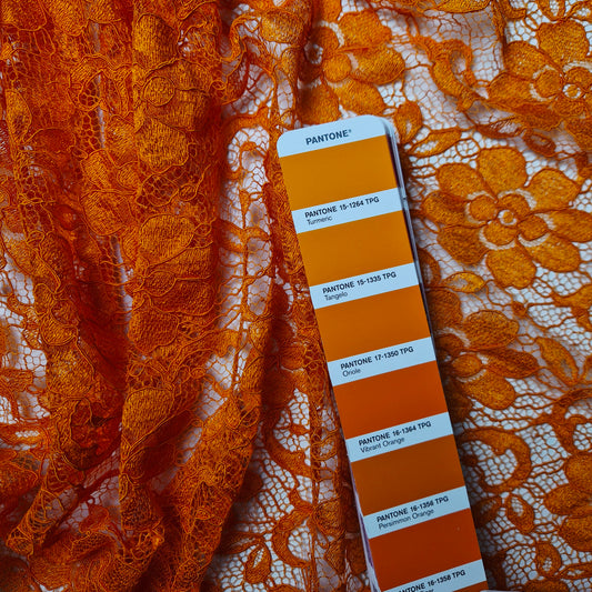 Spitze · Polyester · Floral · Pantone Turmeric · 140 cm · Meterware