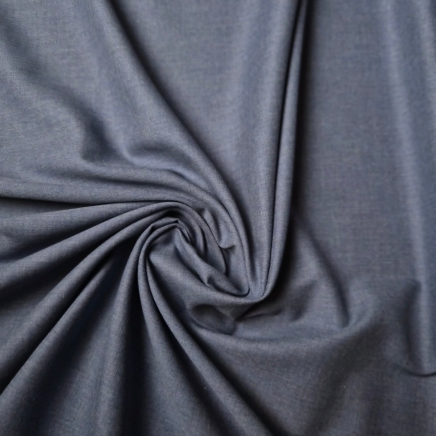 Meterware · Hemdenstoff · Baumwolle · Uni · Pantone Colony Blue · 150 cm · 120 g/m²