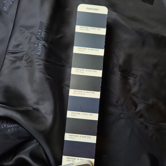 Futter · Viskose · Logo · Pantone Vulcan · 140 cm · 100 g/m² · Meterware