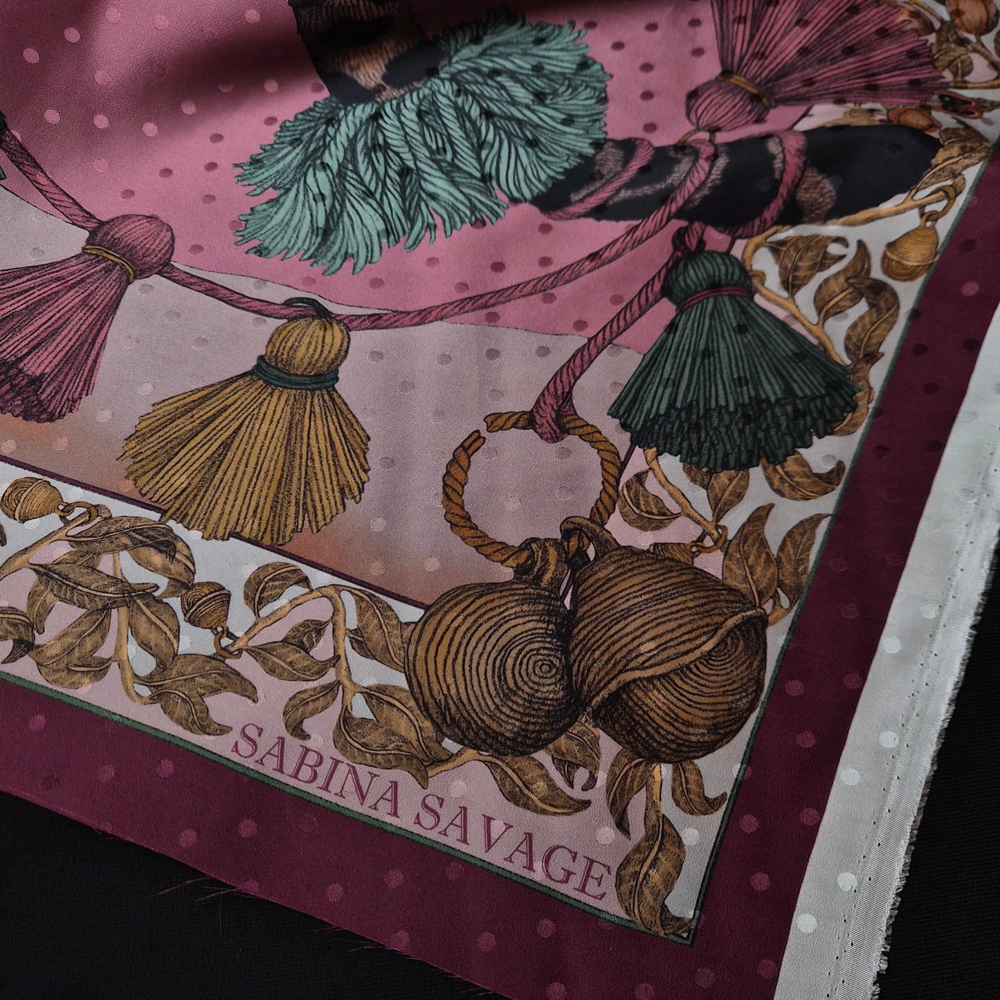 Twill · Seide · Bildmotiv · Beerentöne · 140×140 cm · Schalpanel