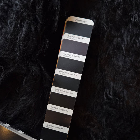 Wolle, Fake Fur, Black Beauty · 145 cm 480g/m2