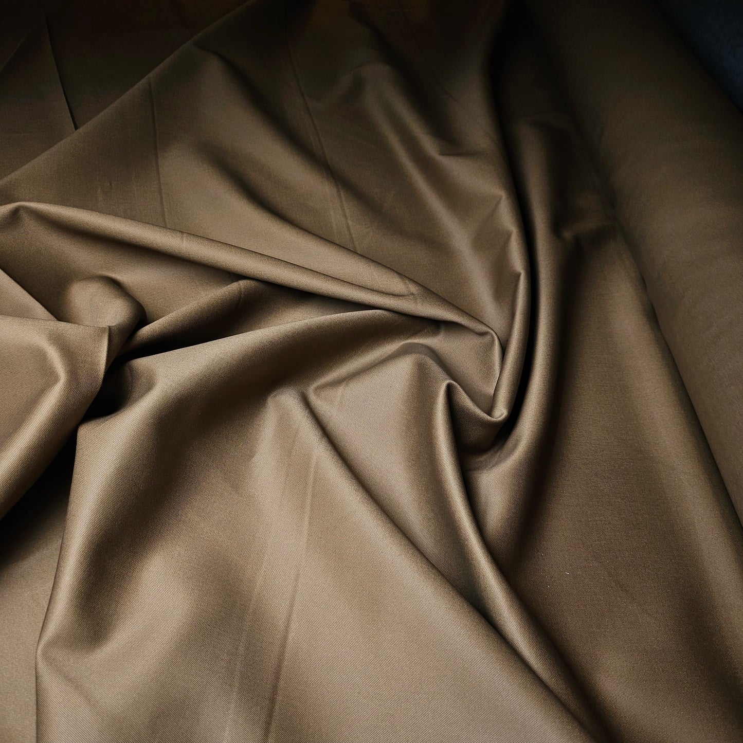 Gabardine, Baumwolle, Pantone Dijon, uni, Gucci · 150 cm 290g/m2