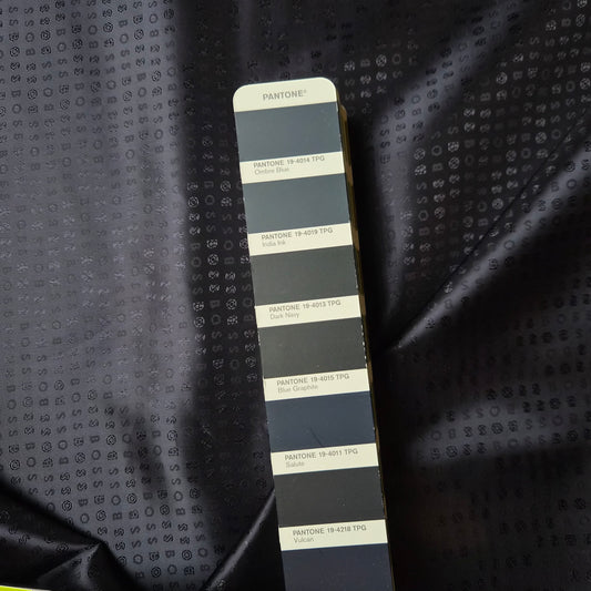 Meterware · Futterstoff · Viskose · Logo · Pantone Salute · 140 cm · 80 g/m²