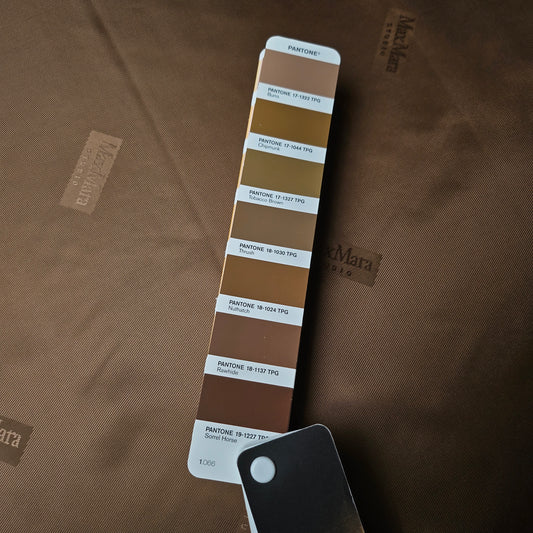 Futter · Viskose · Logo · Pantone Trush · 145 cm · 100 g/m² · Meterware