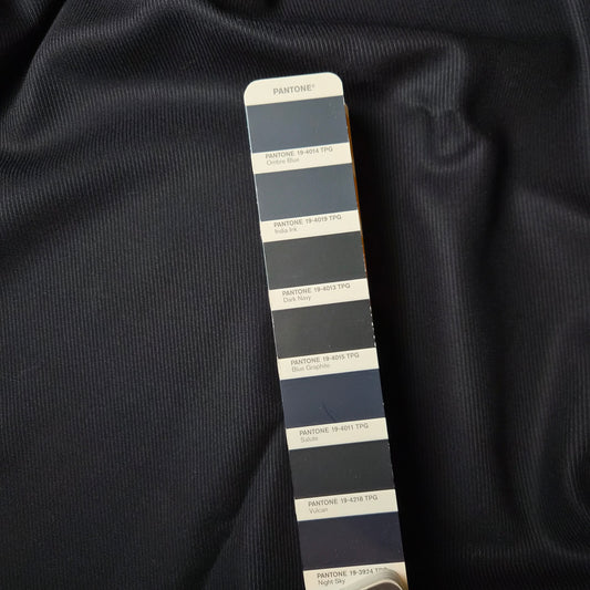 Einzelstück · Anzugstoff · Wolle · Pantone Night Sky · 150×160 cm