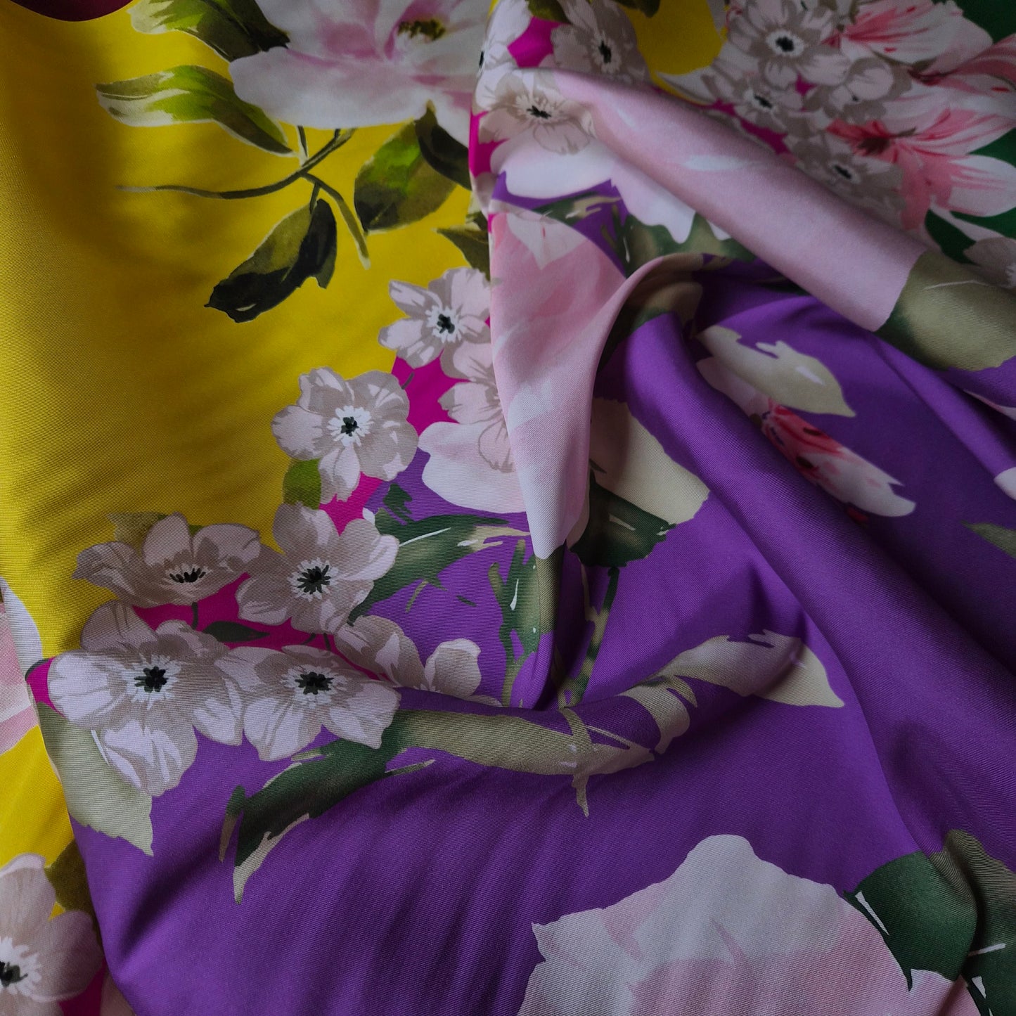 Panel · Twill · XXL Blumen · Seide · Floral · Pastelltöne · 380×140 cm