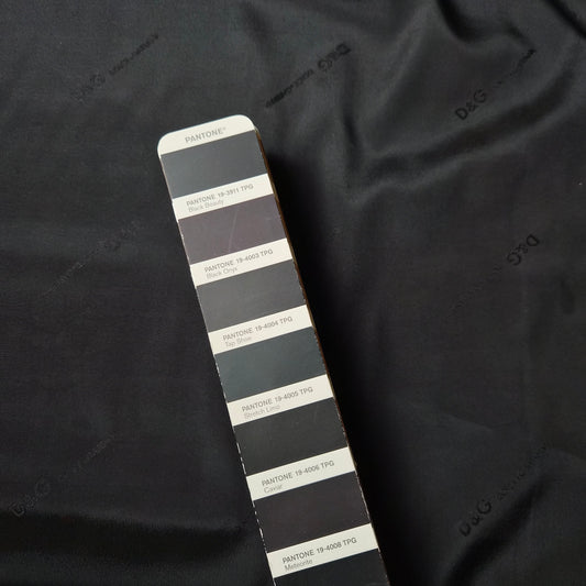 Einzelstück · Futterstoff · B-Ware · Viskose · Logo · Pantone Tap Shoe · 300×120 cm