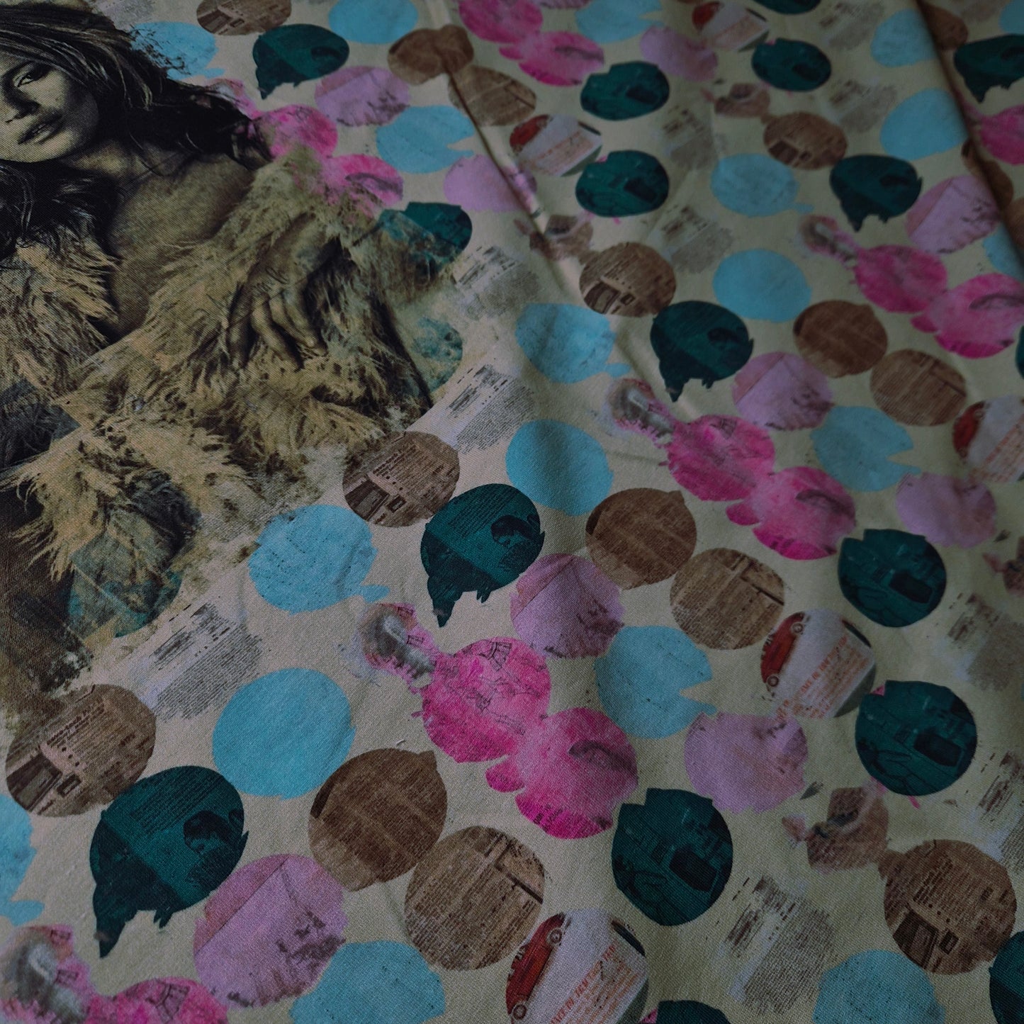 Panel · Sweat · Vogue-Cover-Print · Baumwolle · Bildmotiv · Mehrfarbig Pastelltöne · 90×170 cm