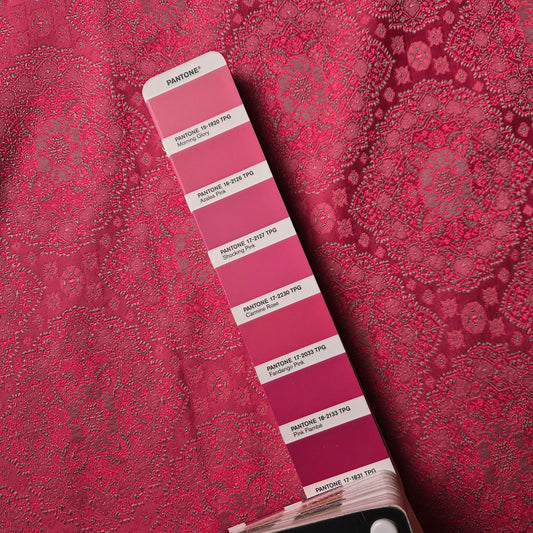 Meterware · Jacquard · Baumwolle, Polyester · Pantone Fandango Pink · 150 cm · 240 g/m²