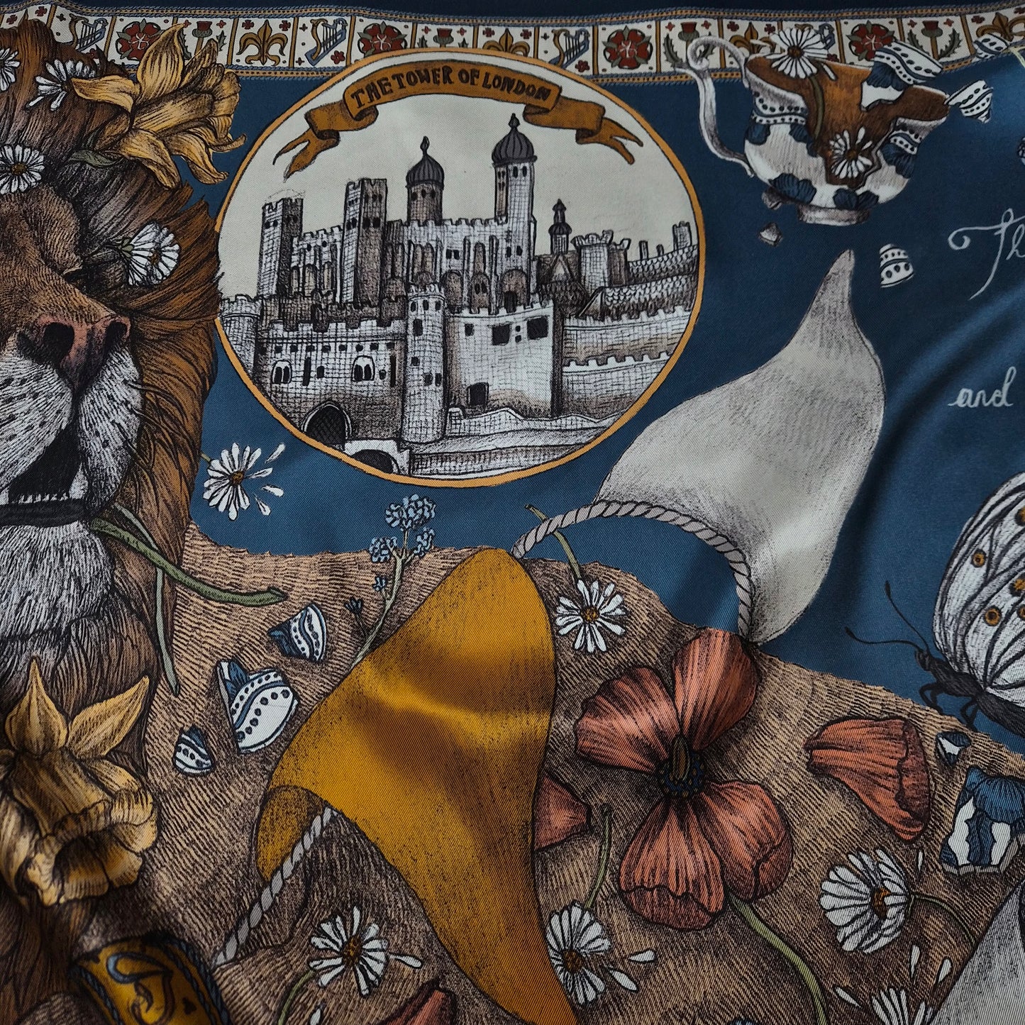 Twill · Seide · Bildmotiv · Petroltöne · 140×140 cm · Schalpanel