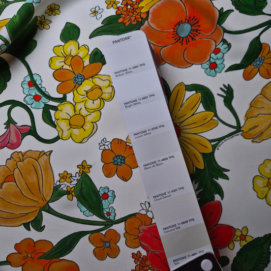 Crêpe · Viskose · Floral · Weiß und Orangetöne · 140 cm · 110 g/m² · Meterware