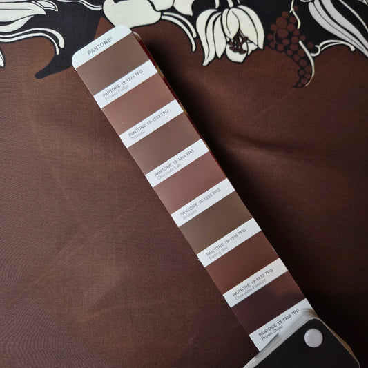 Panel, Seide · 190×145 cm