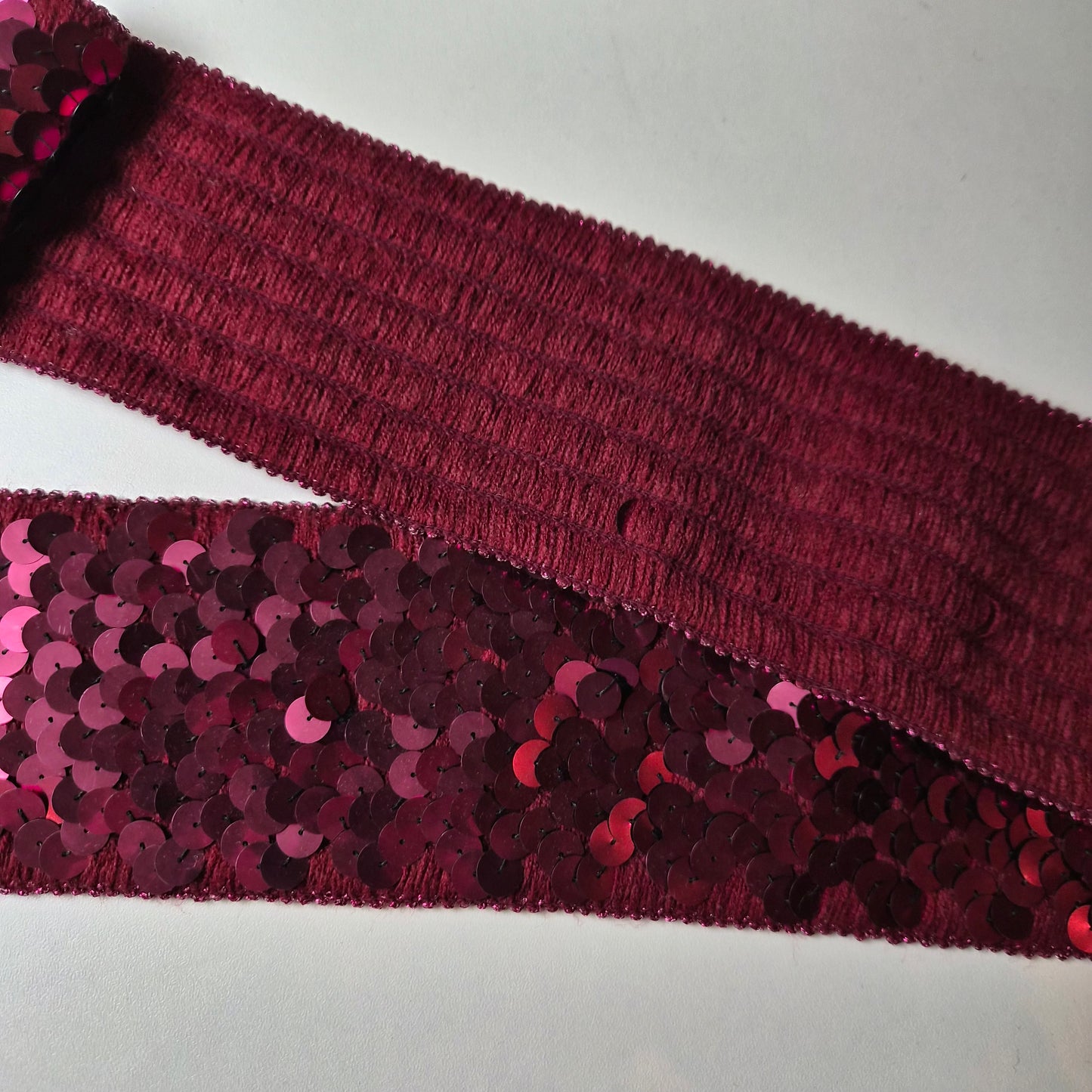 Band, Pailetten, Gummiband, Pantone Rhubarb, Pailetten · 8,5 cm