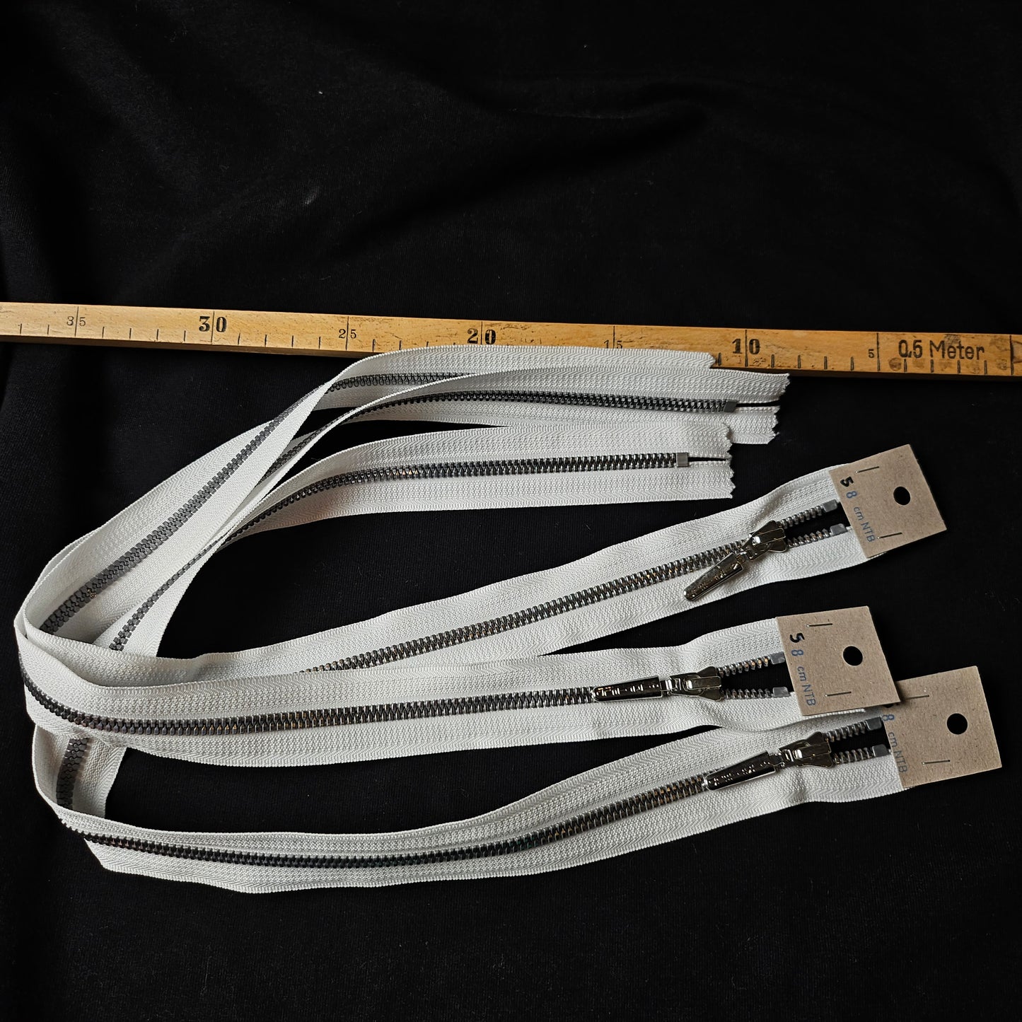 Reißverschluss · 58 cm