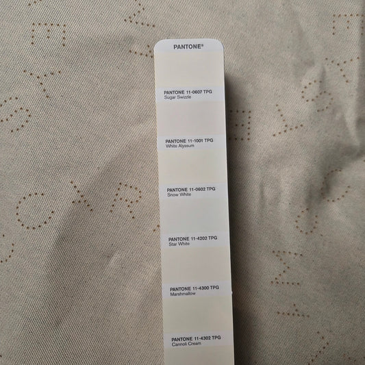 Denim · Baumwolle · Logo · Pantone White Alyssum · 160 cm · 460 g/m² · Meterware