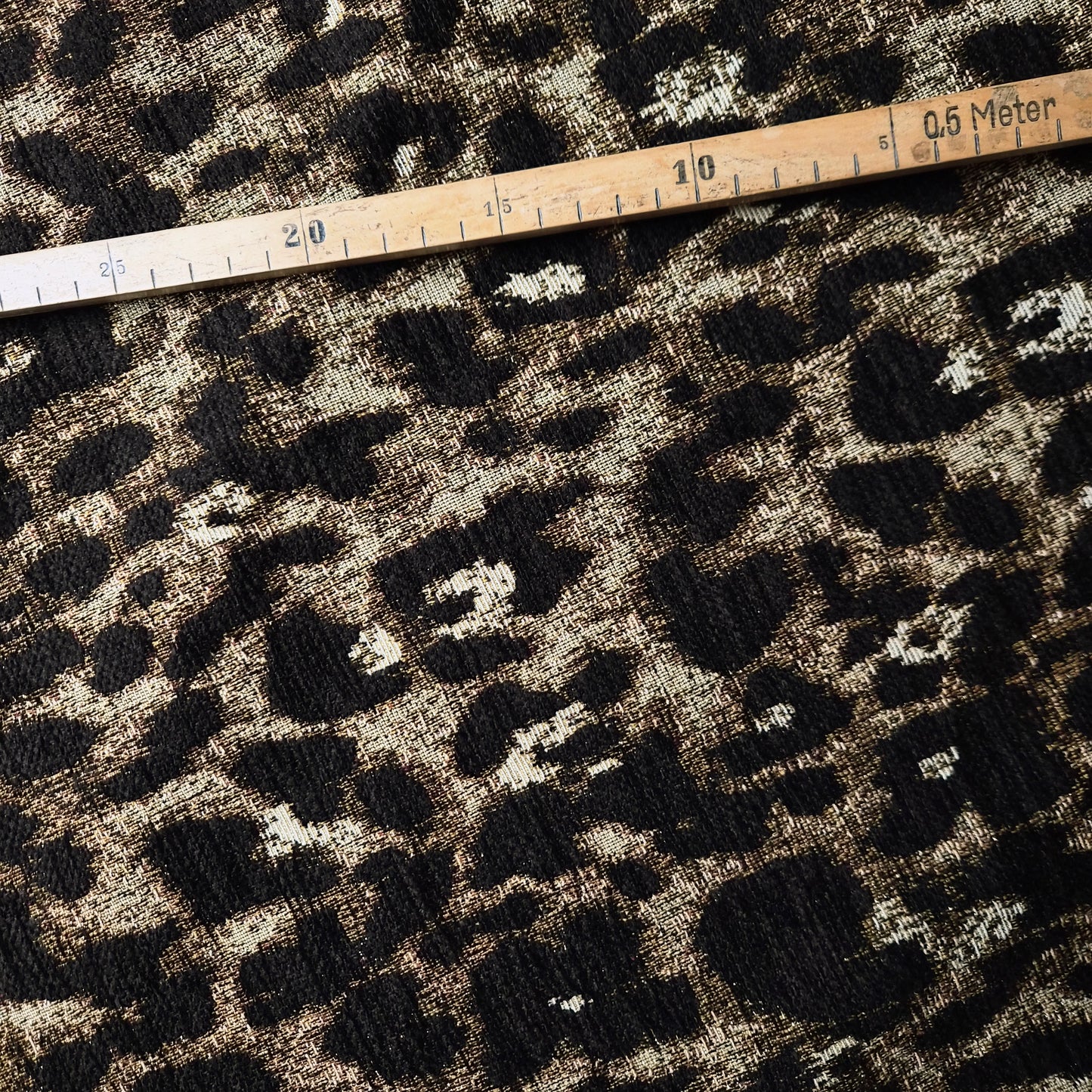 Jacquard · Baumwolle, Polyester · Leo · Brauntöne · 140 cm · 330 g/m² · Meterware