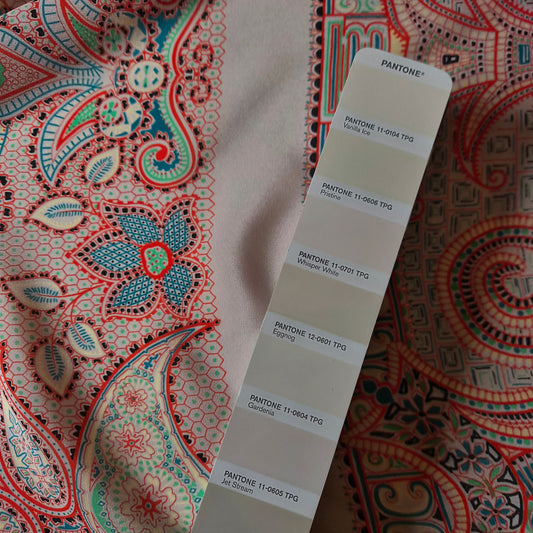 Panel, Seide, Crêpe de Chine / Cady · 140×140 cm