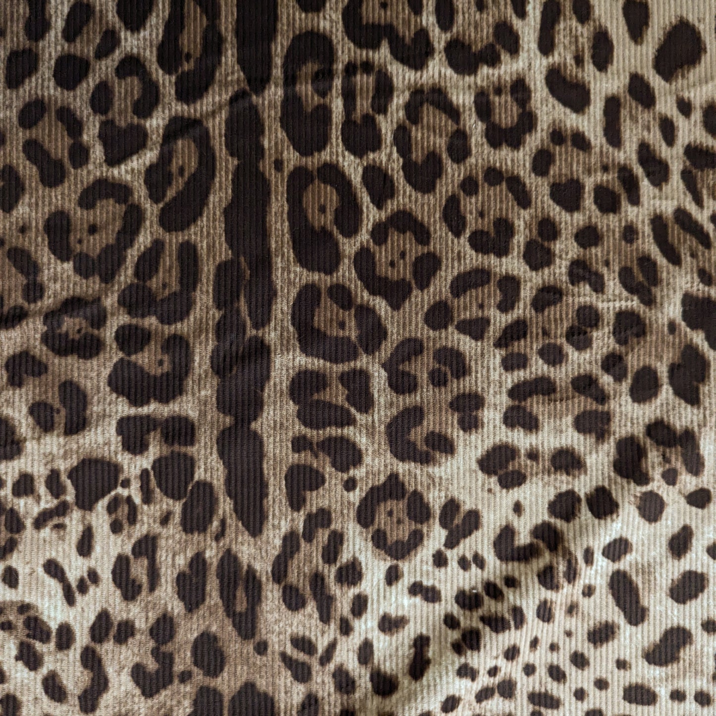 D&G deadstock corduroy fabric with a brown leopard print, 150 cm wide.
