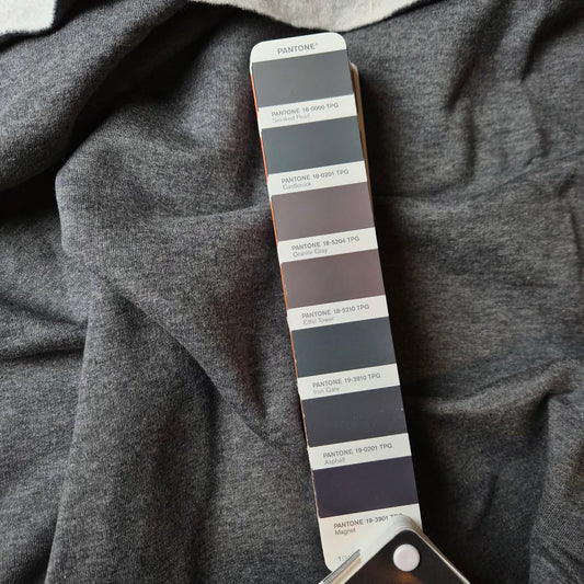 Webware, Wolle, Baumwolle, Kaschmir, Pantone Castlerock · 195×160 cm