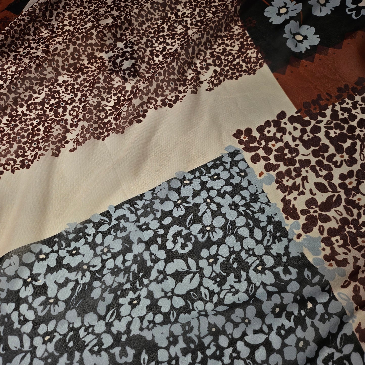 Polyester, Chiffon, Antique White · 150 cm