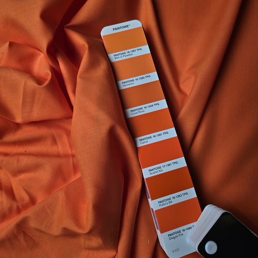 Baumwolle, Poplin, Pantone Coral Rose · 145 cm