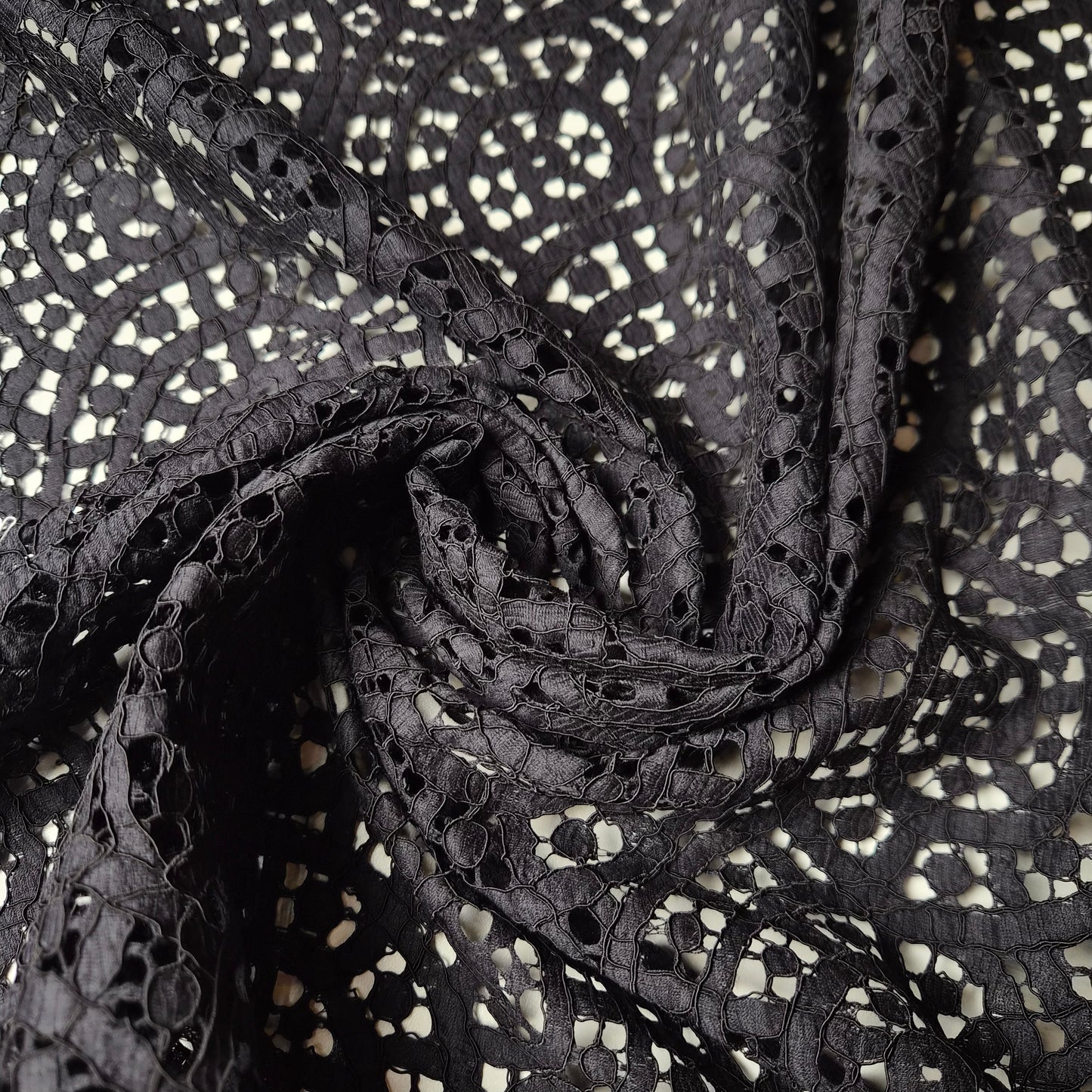 Spitze · Baumwolle · Floral · Pantone Moonless Night · 110 cm · Meterware