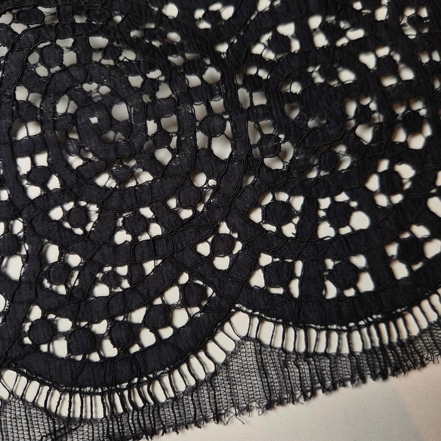 Spitze · Baumwolle · Floral · Pantone Moonless Night · 110 cm · Meterware