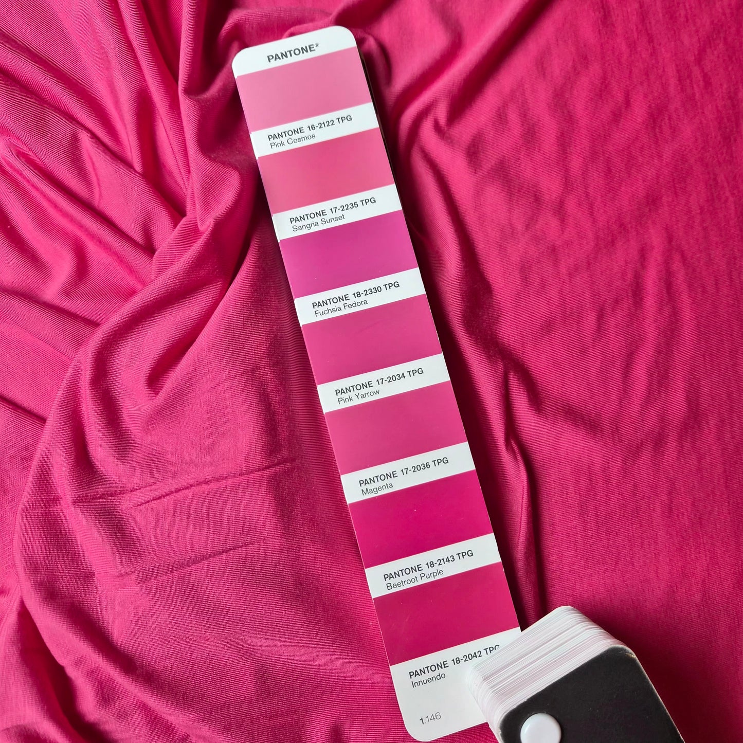 Viskose, Jersey, Pantone Pink Cosmos · 160 cm