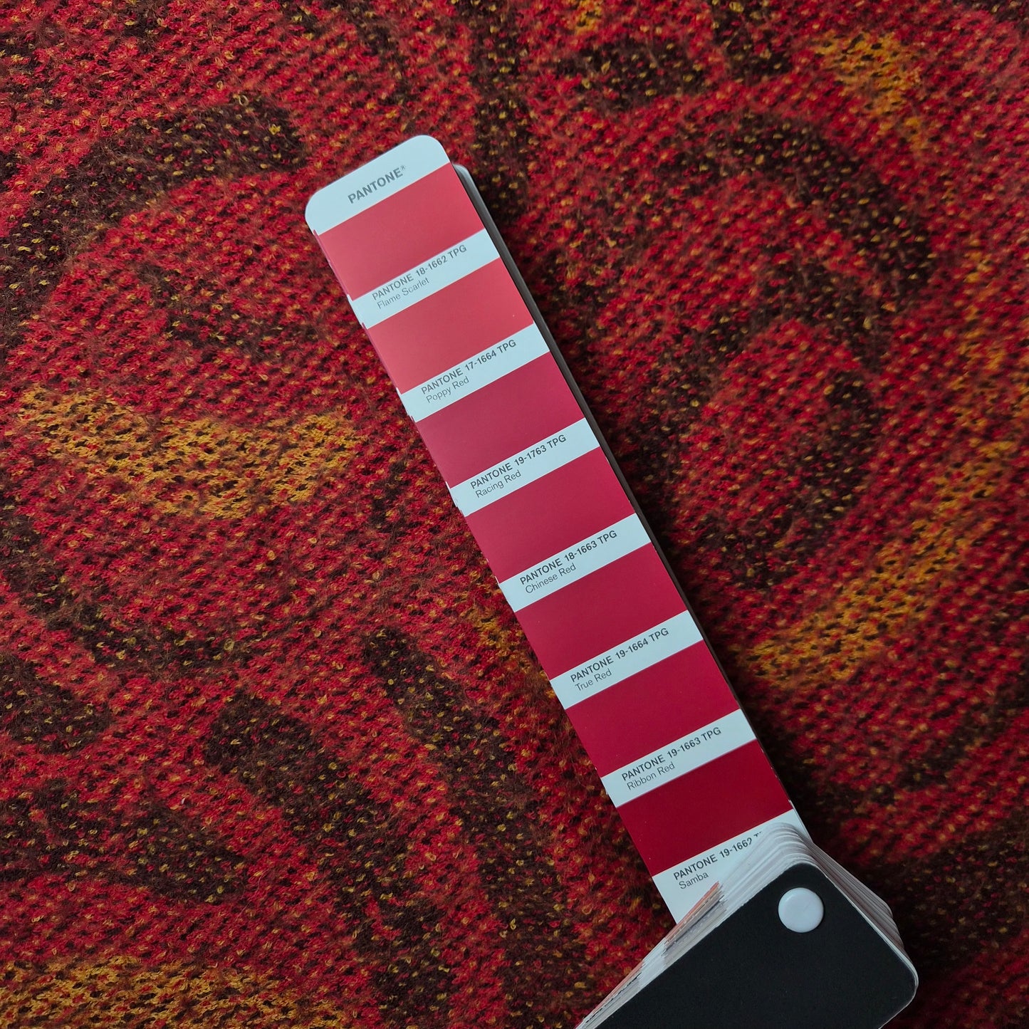 Gekochte Wolle · Wolle · Swirl · Pantone True Red, Rot- und Gelbtöne · 120 cm · 400 g/m² · Meterware