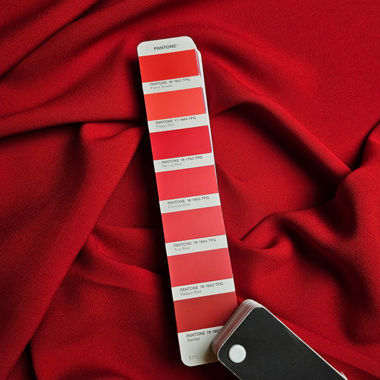 Cady · Viskose, Polyester · Uni · Pantone Racing Red · 140 cm · 200 g/m² · Meterware