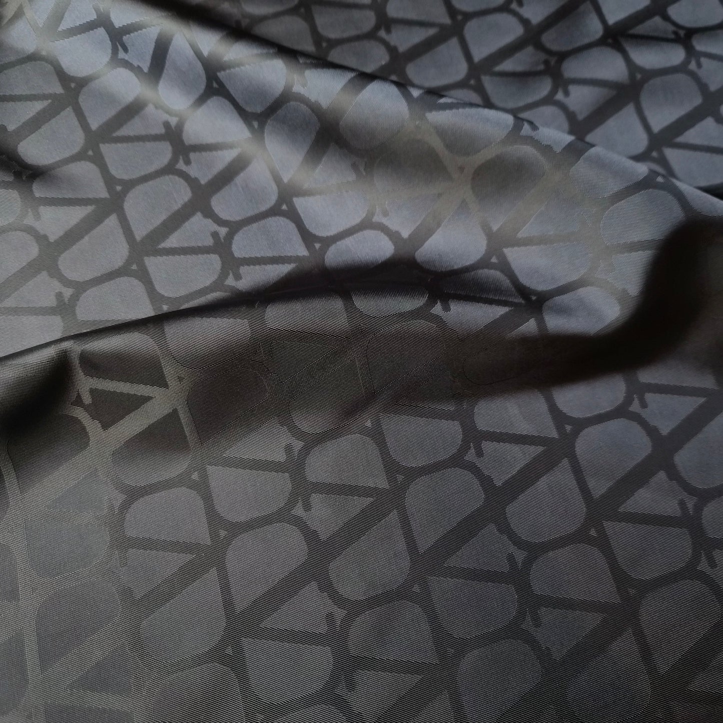Baumwoll Jacquard Midnight Navy / Valentino 140 cm breit / M5X4X28 80g/m2