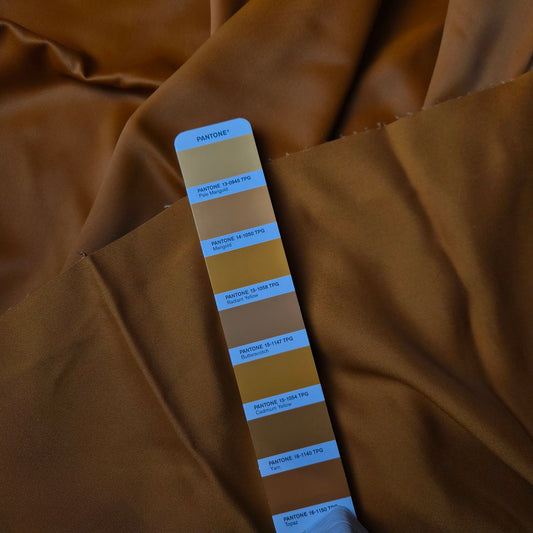 Einzelstück · Garbadine · Viskose · Pantone Cadmium Yellow · 160×150 cm