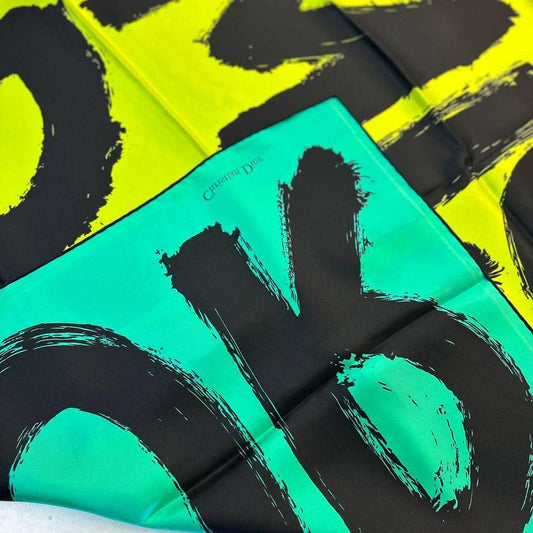 Schal 2. Wahl · Twill-Seide · Logo-Print · in Schwarz, Neon-Grün, Grün · 90×90 cm