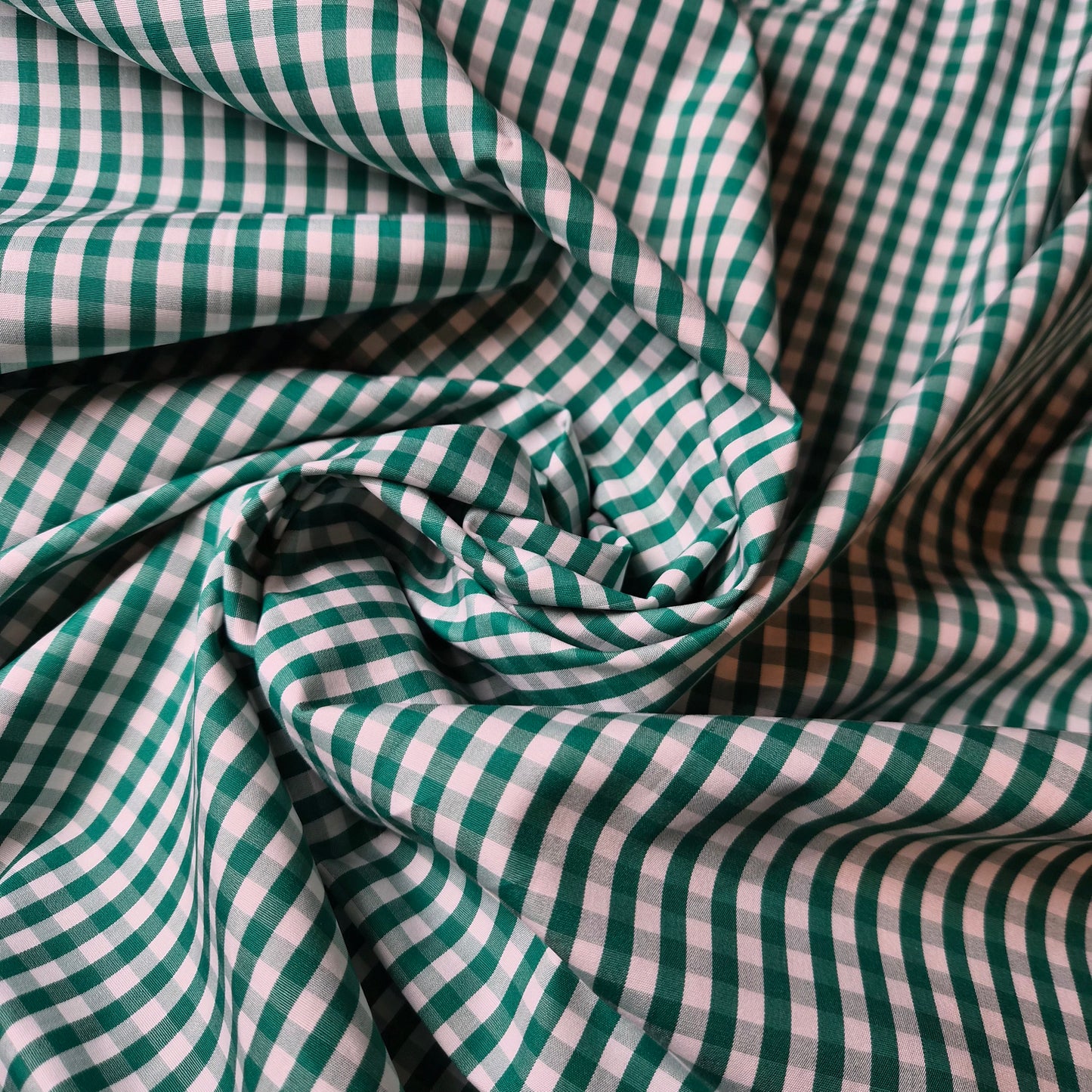 Deadstock Baumwollpoplin – Kariert Weiß-Grün, Etr* (Einzelstück, 150 x 150 cm) (S5X1X012)