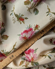 Deadstock Meterware Crêpe de Chine Seide – Vanilla Ice Blumenprint, G*cci (Stoffbreite 140 cm) (M2X1X12)