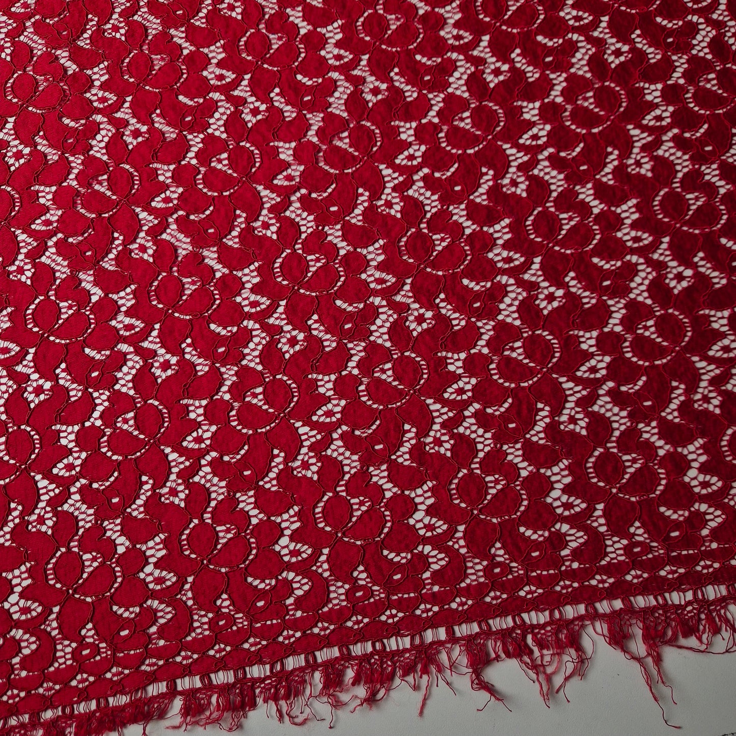 Spitze · Polyester · Floral · Pantone Mars Red · 120 cm · Meterware