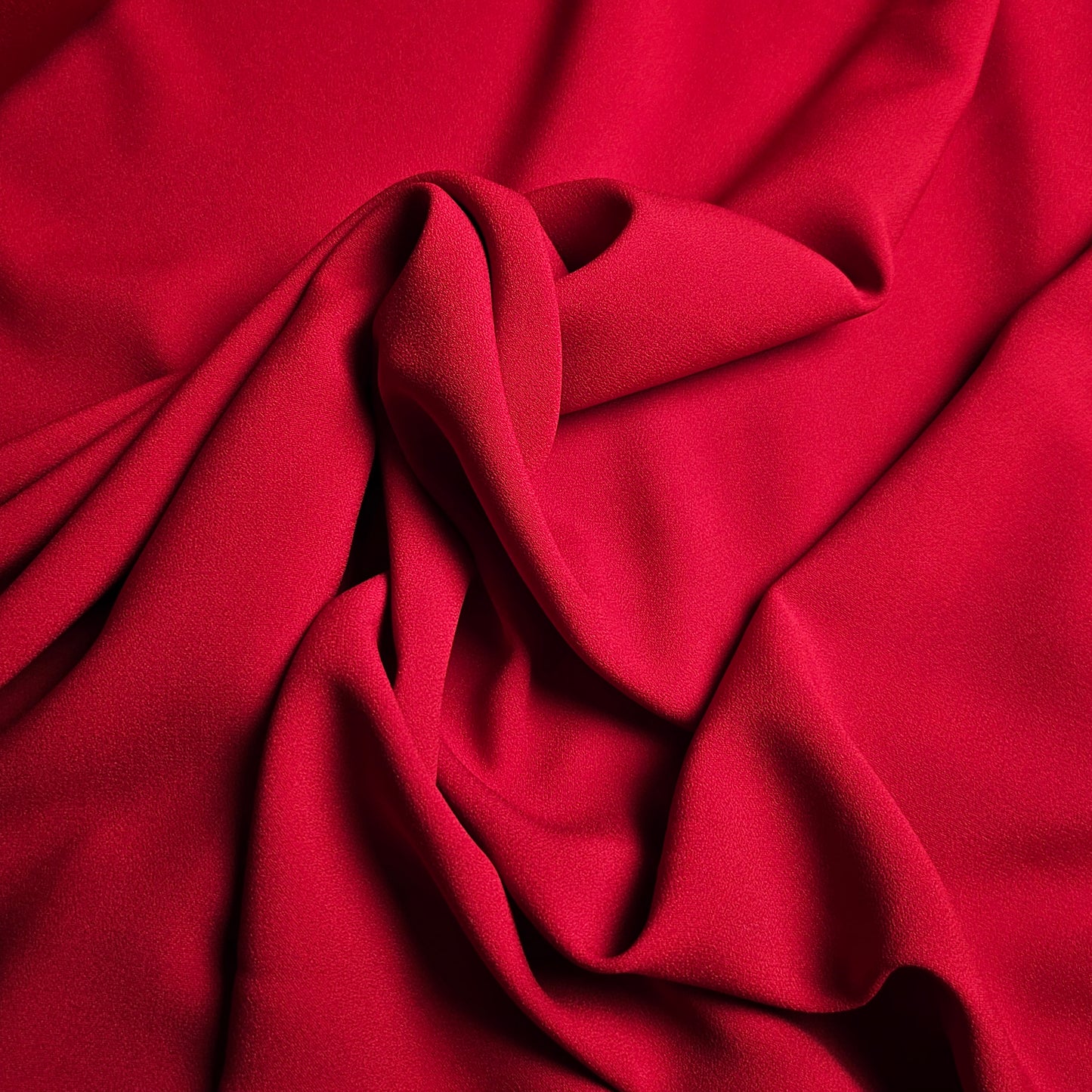Cady · Viskose, Polyester · Uni · Pantone Racing Red · 140 cm · 200 g/m² · Meterware